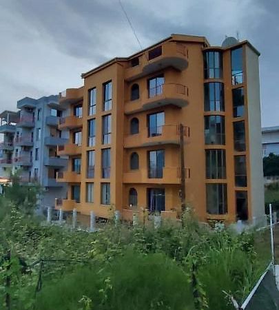 Rigandi Lejlighed Durrës Eksteriør billede
